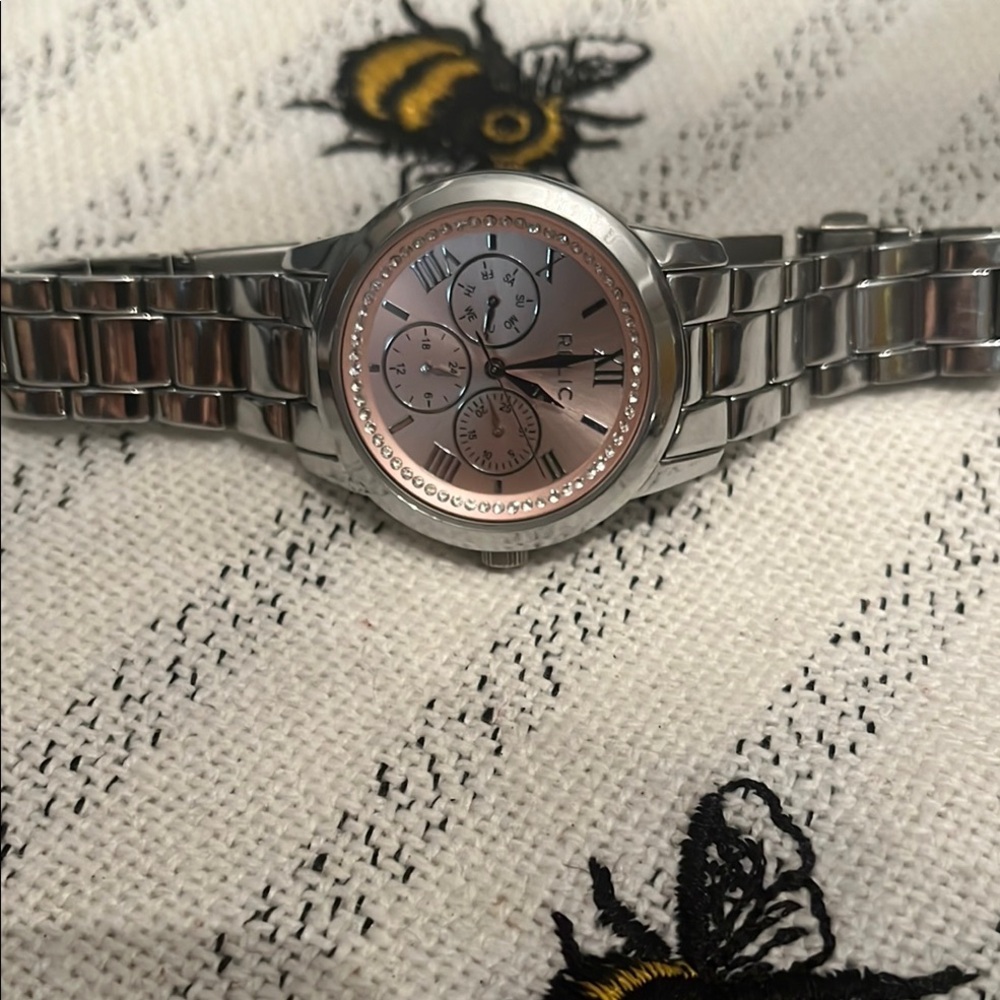 *Relic* Silver and Pink Relic Watch-Gorgeous-Pre-loved ❤️ Hardly Worn - Picture 4 of 4